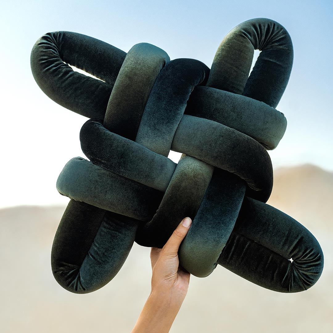 Knots Pillow