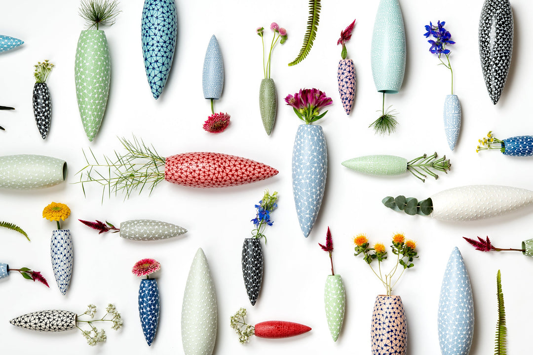 .ואזות קיר של מעין בן יונה.