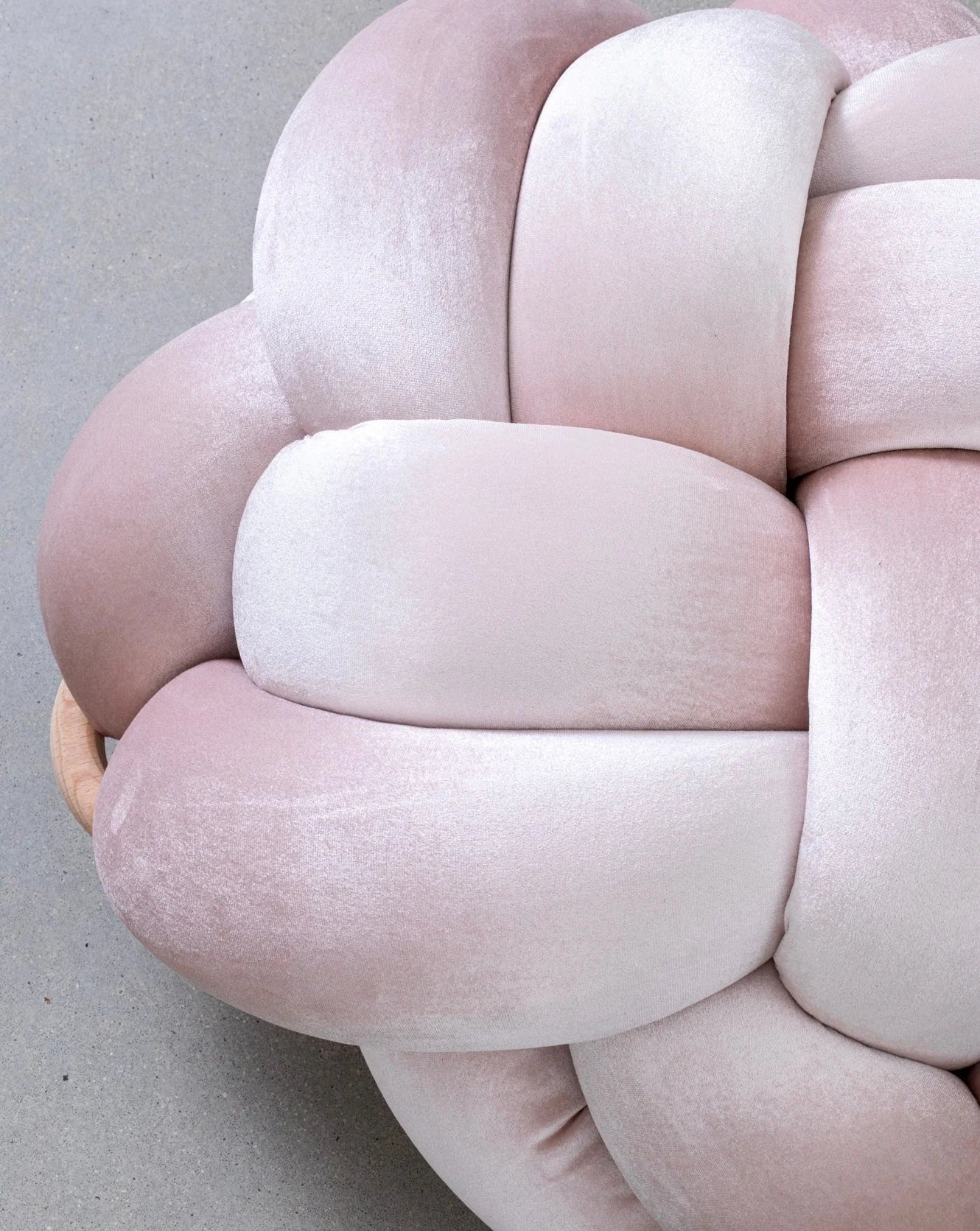 Velvet Knot Cushion- Pink Pearl