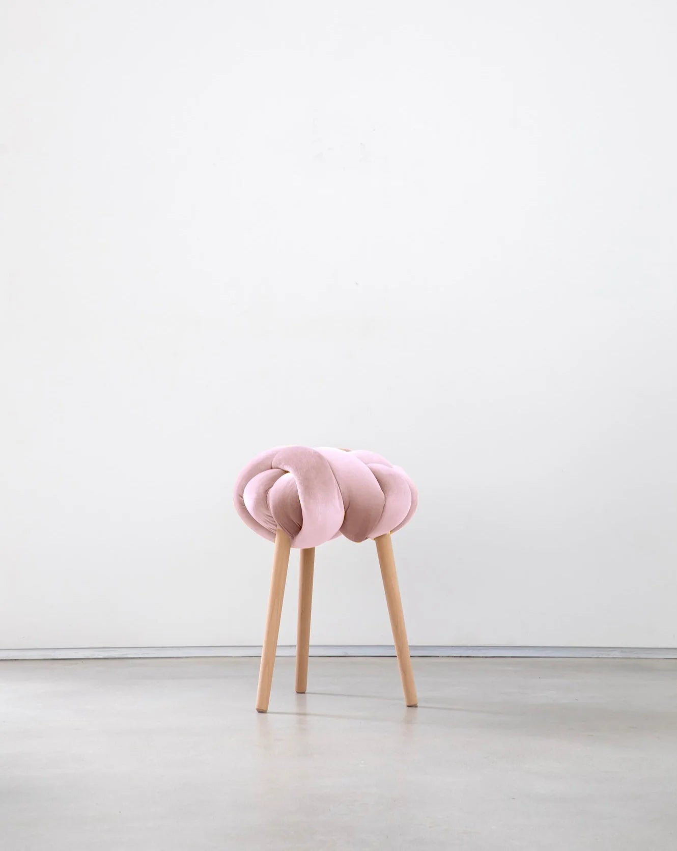 Velvet Knot Stool- Pink Pearl