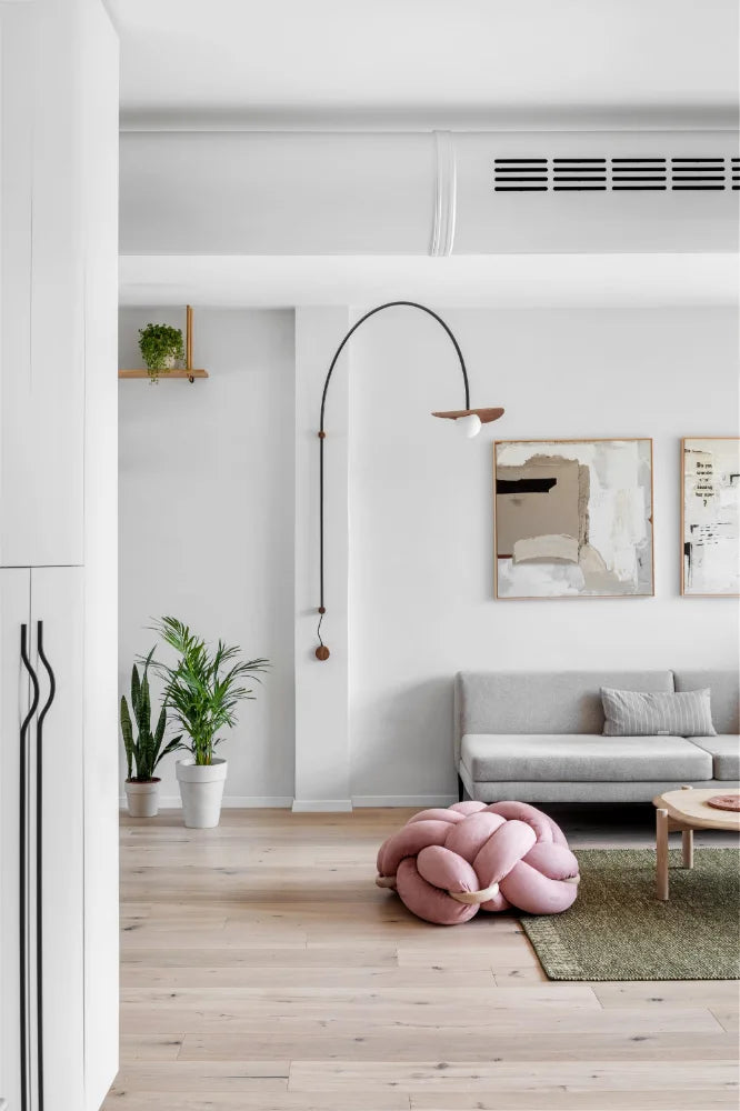 קשת T1 - גוף תאורה קירי