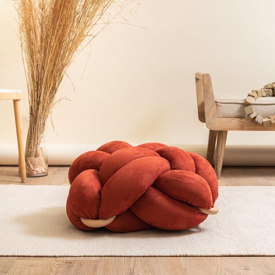 Suede knot cushion- Earth red