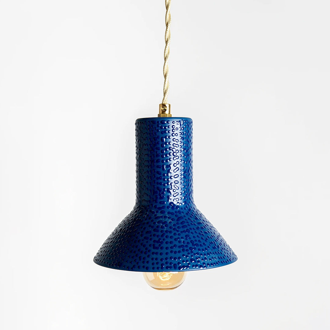 מנורת פורצלן- כחול עמוק עם נקודות כחולות