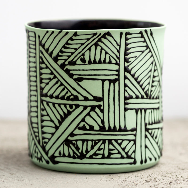 Porcelain planter- Green with black Oriental